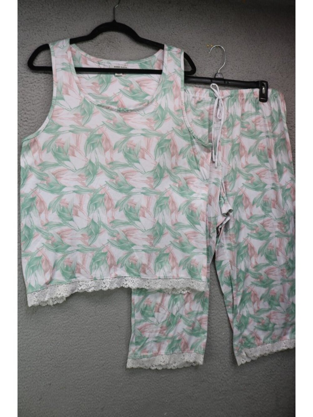 Anne Klein Women's Pajama Set-Tank & Capri's-Large-Floral-Soft-Drawstring